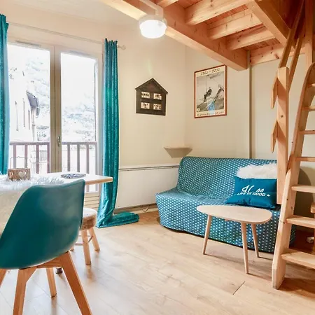 ∞ Hyper Centre ∞ La Marmotte ∞ Petit T2 ∞ Entree24h/24 ∞ Pres Ski/cure ≈ax-les-thermes≈ Wifi ∞