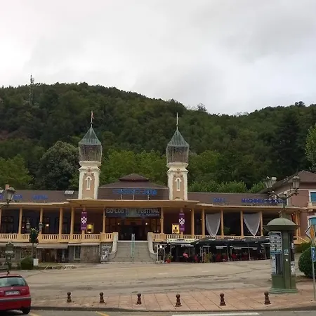 La Marmotte T2 Hyper Centre Wifi Draps Serviettes Et Menage Inclus Ax-les-Thermes